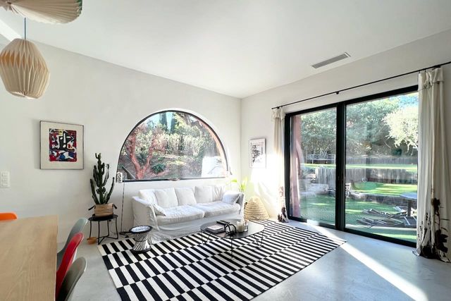 Maison à vendre - 7 pièces - 177 m2 - Grimaud - 83 - PROVENCE-ALPES-COTE-D-AZUR