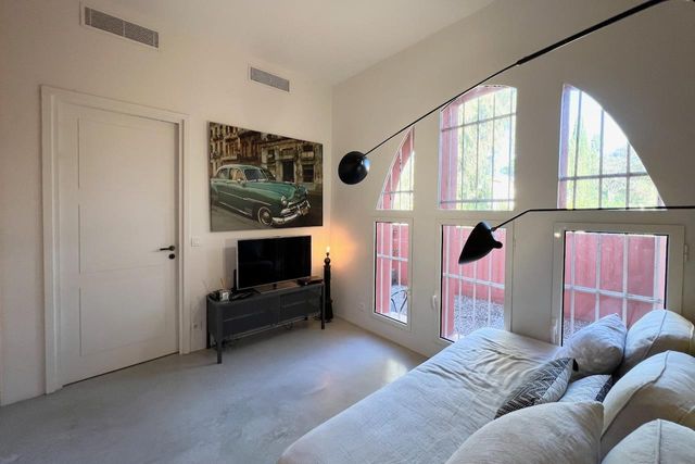 Maison à vendre - 7 pièces - 177 m2 - Grimaud - 83 - PROVENCE-ALPES-COTE-D-AZUR