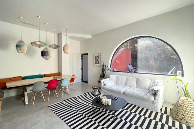 Maison à vendre - 7 pièces - 177 m2 - Grimaud - 83 - PROVENCE-ALPES-COTE-D-AZUR