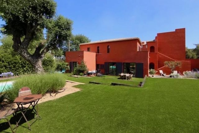 Maison à vendre - 7 pièces - 177 m2 - Grimaud - 83 - PROVENCE-ALPES-COTE-D-AZUR