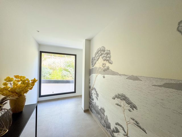 Appartement T4 à vendre - 6 pièces - 185 m2 - Le Lavandou - 83 - PROVENCE-ALPES-COTE-D-AZUR