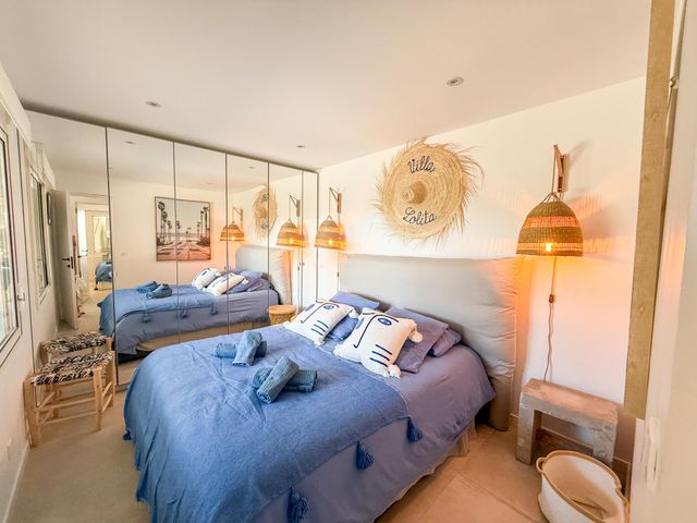 Maison à vendre - 7 pièces - 190 m2 - La Croix Valmer - 83 - PROVENCE-ALPES-COTE-D-AZUR