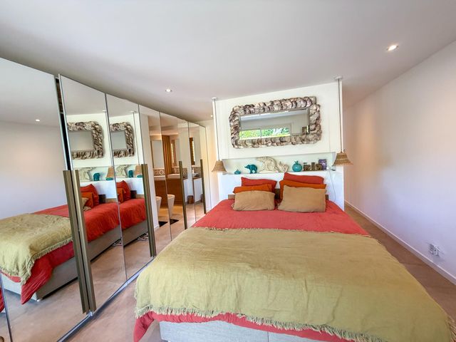 Maison à vendre - 7 pièces - 190 m2 - La Croix Valmer - 83 - PROVENCE-ALPES-COTE-D-AZUR