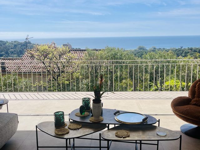 Maison à vendre - 7 pièces - 190 m2 - La Croix Valmer - 83 - PROVENCE-ALPES-COTE-D-AZUR