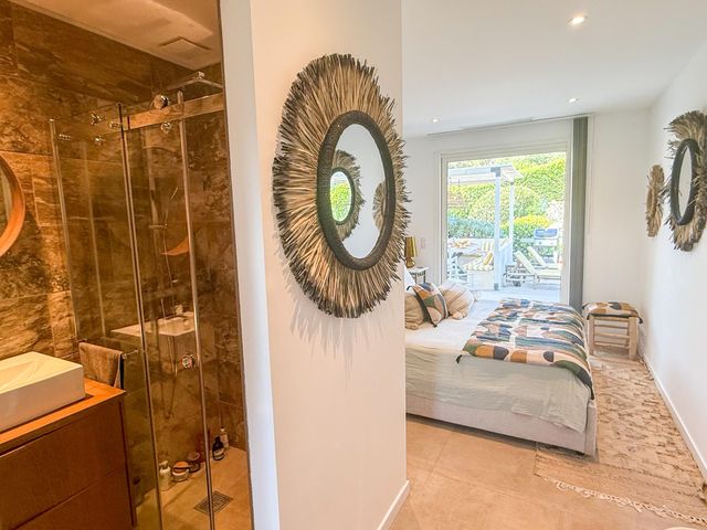 Maison à vendre - 7 pièces - 190 m2 - La Croix Valmer - 83 - PROVENCE-ALPES-COTE-D-AZUR