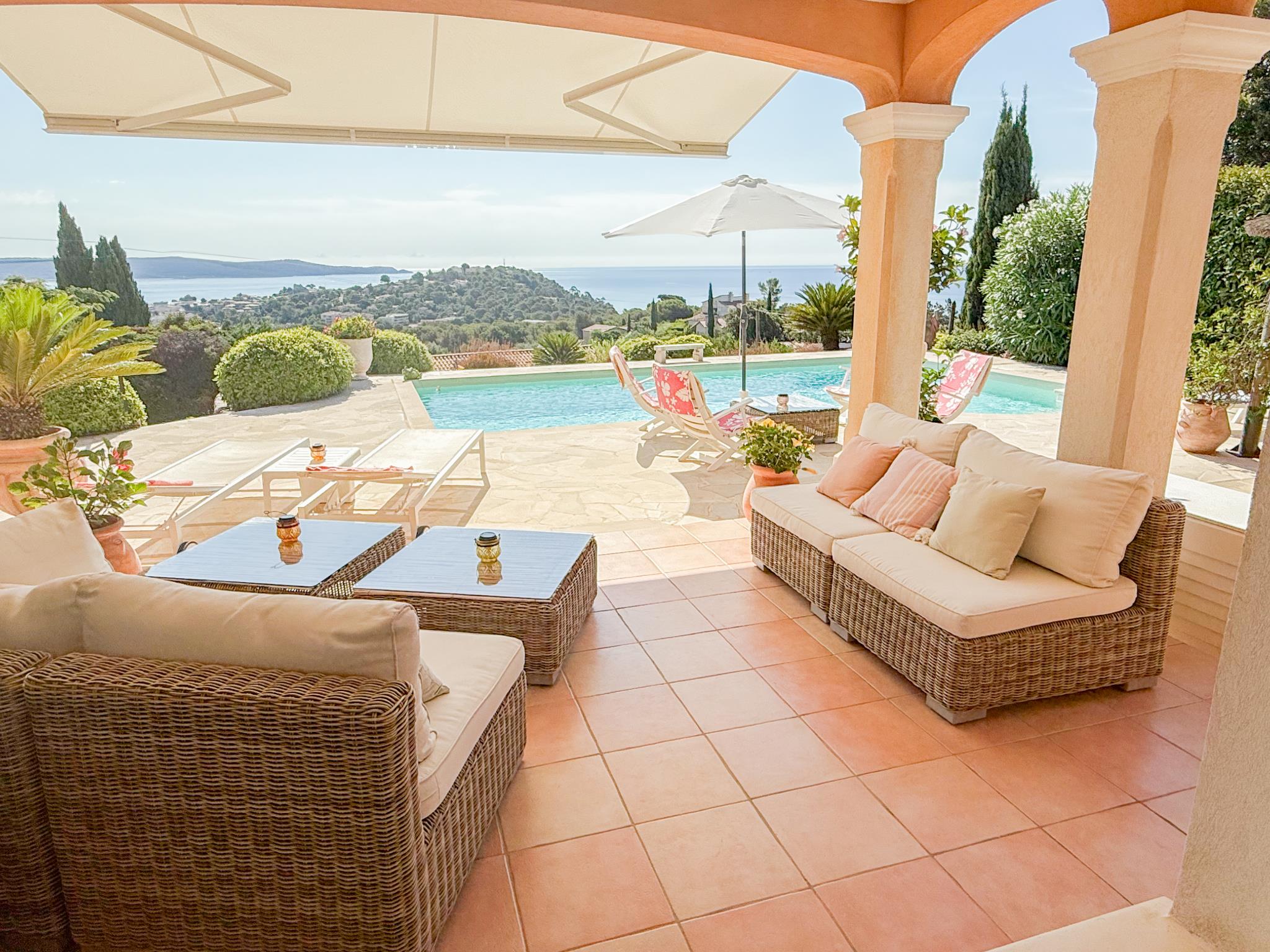 maison  - CAVALAIRE SUR MER- 83