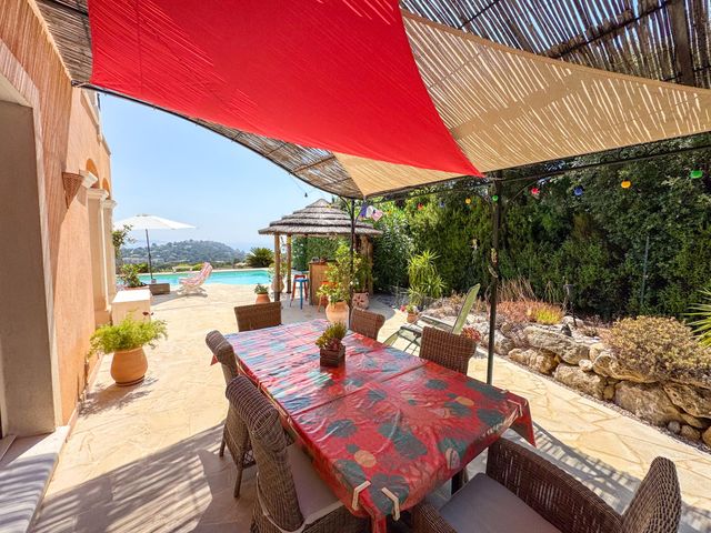 Maison &agrave; vendre - 6 pi&egrave;ces - 170 m2 - Cavalaire Sur Mer - 83 - PROVENCE-ALPES-COTE-D-AZUR