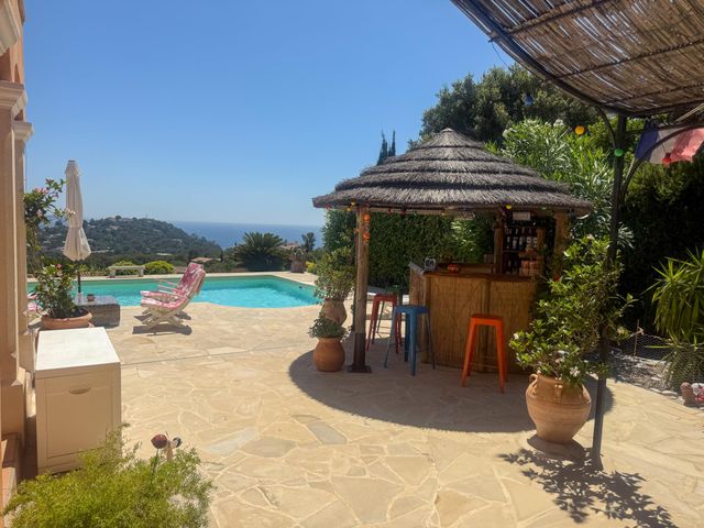 Maison &agrave; vendre - 6 pi&egrave;ces - 170 m2 - Cavalaire Sur Mer - 83 - PROVENCE-ALPES-COTE-D-AZUR