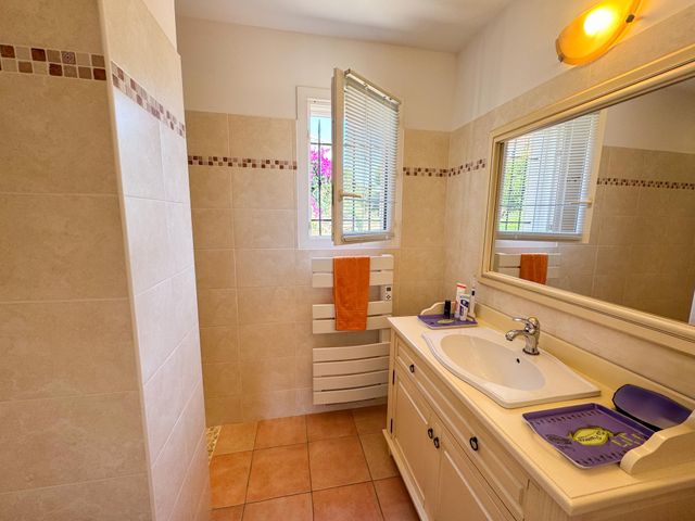 Maison &agrave; vendre - 6 pi&egrave;ces - 170 m2 - Cavalaire Sur Mer - 83 - PROVENCE-ALPES-COTE-D-AZUR