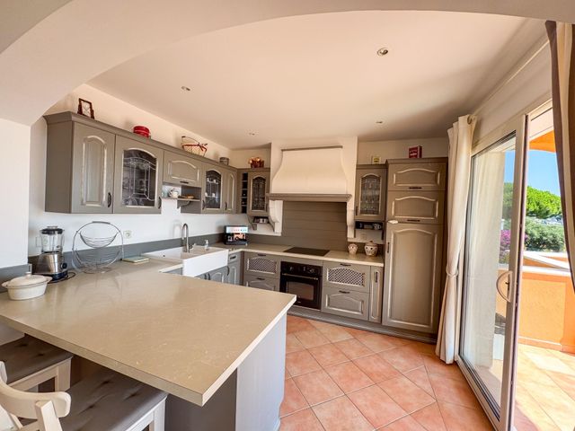 Maison &agrave; vendre - 6 pi&egrave;ces - 170 m2 - Cavalaire Sur Mer - 83 - PROVENCE-ALPES-COTE-D-AZUR