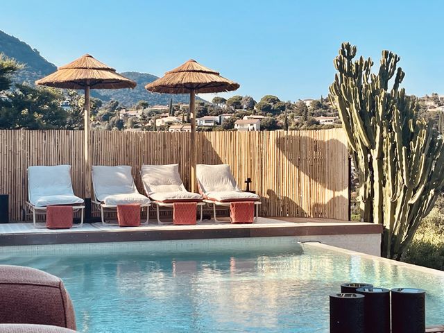 Maison à vendre - 7 pièces - 215 m2 - Cavalaire Sur Mer - 83 - PROVENCE-ALPES-COTE-D-AZUR