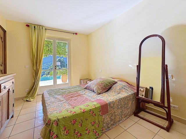 Maison à vendre - 6 pièces - 200 m2 - Cavalaire Sur Mer - 83 - PROVENCE-ALPES-COTE-D-AZUR