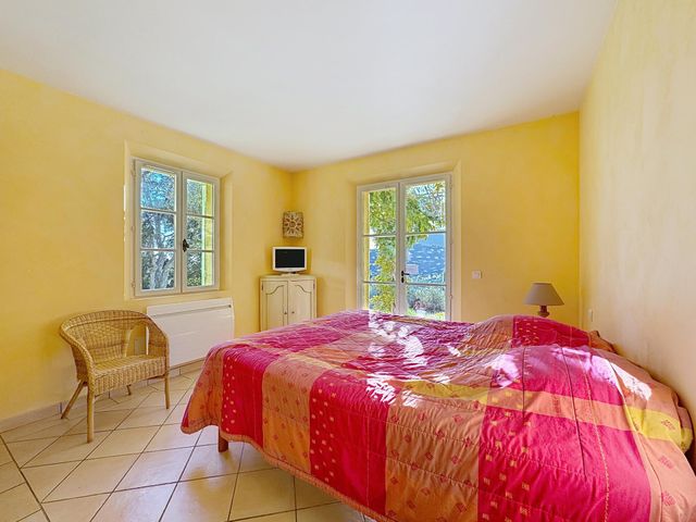 Maison à vendre - 6 pièces - 200 m2 - Cavalaire Sur Mer - 83 - PROVENCE-ALPES-COTE-D-AZUR