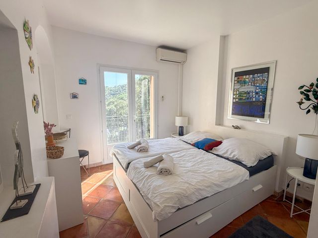 Maison à vendre - 7 pièces - 157 m2 - Cavalaire Sur Mer - 83 - PROVENCE-ALPES-COTE-D-AZUR