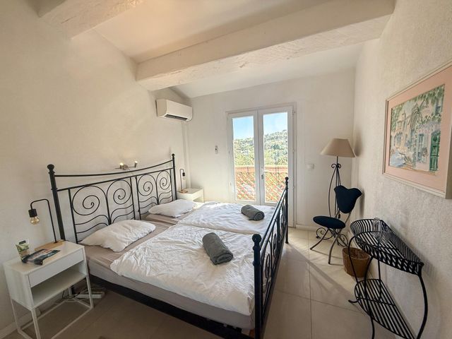 Maison à vendre - 7 pièces - 157 m2 - Cavalaire Sur Mer - 83 - PROVENCE-ALPES-COTE-D-AZUR