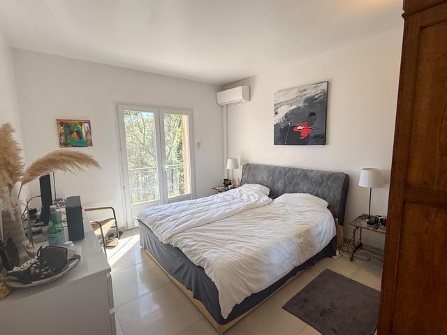 Maison à vendre - 7 pièces - 157 m2 - Cavalaire Sur Mer - 83 - PROVENCE-ALPES-COTE-D-AZUR