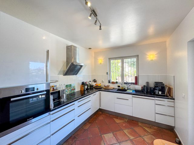 Maison à vendre - 7 pièces - 157 m2 - Cavalaire Sur Mer - 83 - PROVENCE-ALPES-COTE-D-AZUR