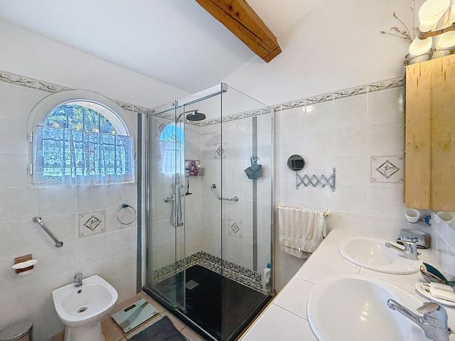 Maison &agrave; vendre - 7 pi&egrave;ces - 242 m2 - Cavalaire Sur Mer - 83 - PROVENCE-ALPES-COTE-D-AZUR