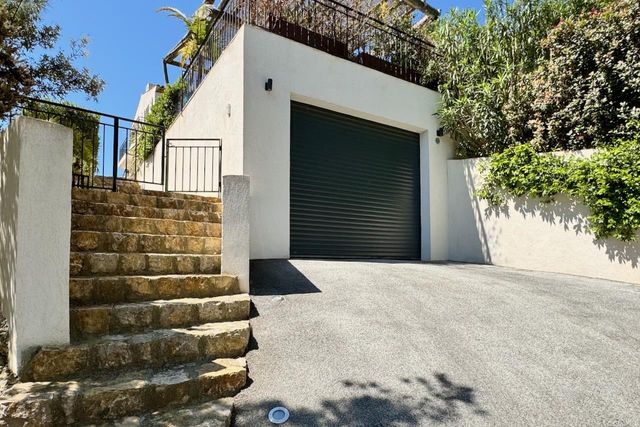 Maison &agrave; vendre - 5 pi&egrave;ces - 135 m2 - La Croix Valmer - 83 - PROVENCE-ALPES-COTE-D-AZUR