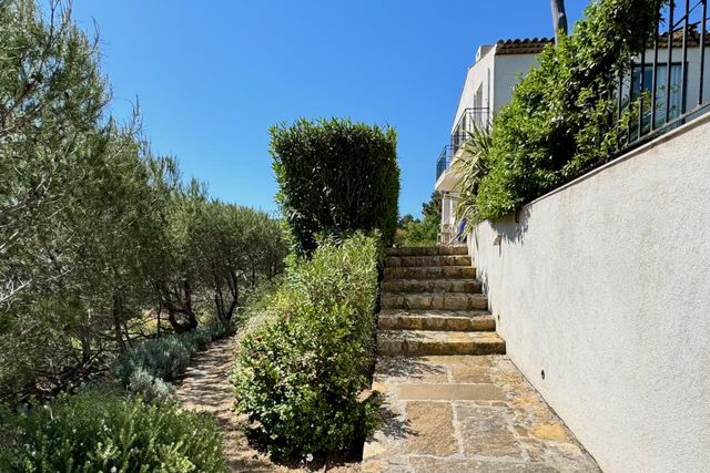 Maison &agrave; vendre - 5 pi&egrave;ces - 135 m2 - La Croix Valmer - 83 - PROVENCE-ALPES-COTE-D-AZUR