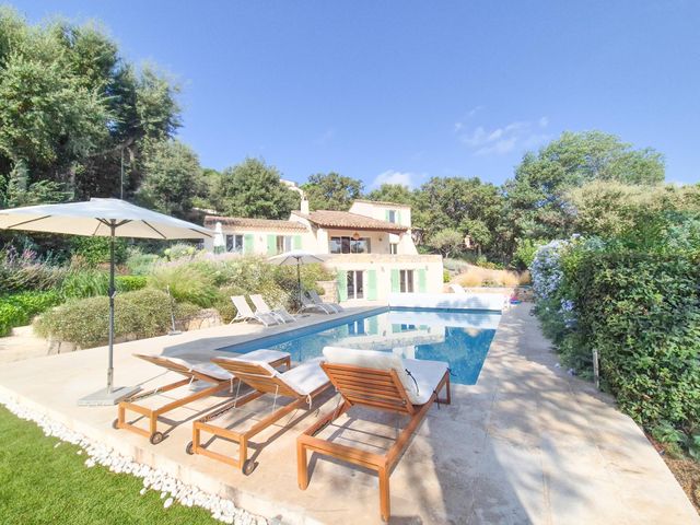 Maison &agrave; vendre - 5 pi&egrave;ces - 142 m2 - La Croix Valmer - 83 - PROVENCE-ALPES-COTE-D-AZUR