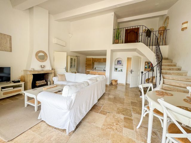 Maison &agrave; vendre - 5 pi&egrave;ces - 142 m2 - La Croix Valmer - 83 - PROVENCE-ALPES-COTE-D-AZUR