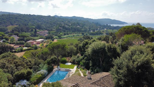 Maison &agrave; vendre - 5 pi&egrave;ces - 142 m2 - La Croix Valmer - 83 - PROVENCE-ALPES-COTE-D-AZUR