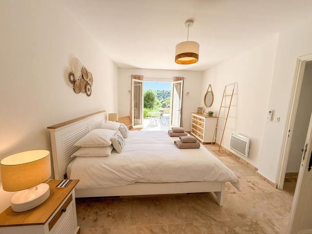 Maison &agrave; vendre - 5 pi&egrave;ces - 142 m2 - La Croix Valmer - 83 - PROVENCE-ALPES-COTE-D-AZUR