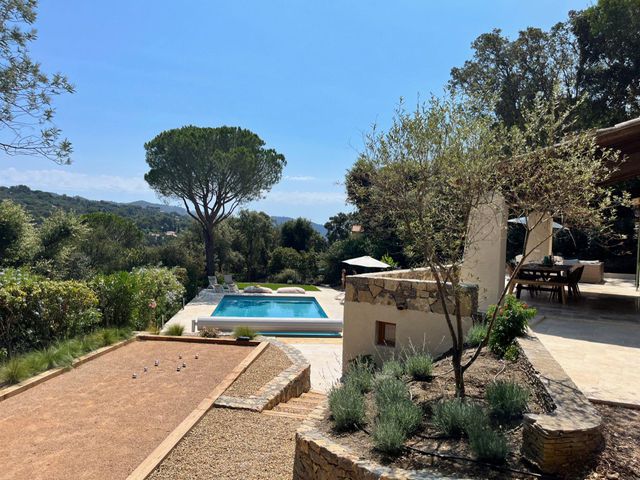 Maison &agrave; vendre - 5 pi&egrave;ces - 142 m2 - La Croix Valmer - 83 - PROVENCE-ALPES-COTE-D-AZUR