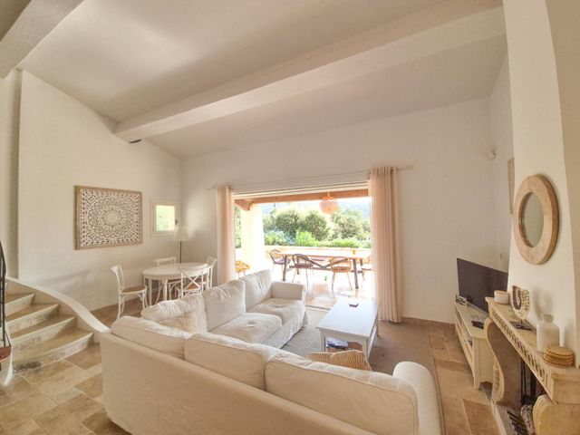 Maison &agrave; vendre - 5 pi&egrave;ces - 142 m2 - La Croix Valmer - 83 - PROVENCE-ALPES-COTE-D-AZUR