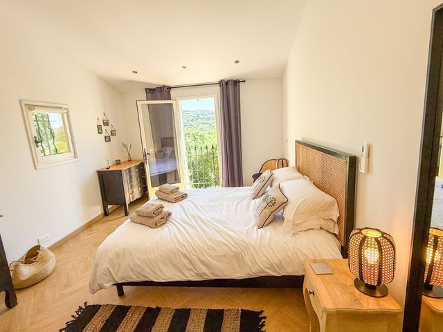 Maison &agrave; vendre - 5 pi&egrave;ces - 142 m2 - La Croix Valmer - 83 - PROVENCE-ALPES-COTE-D-AZUR