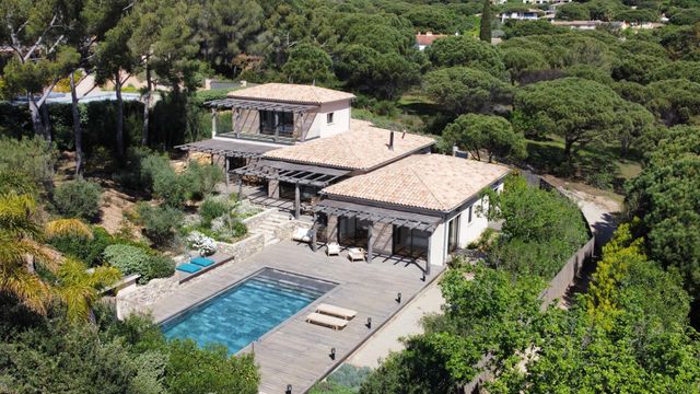 Maison &agrave; vendre - 7 pi&egrave;ces - 250 m2 - La Croix Valmer - 83 - PROVENCE-ALPES-COTE-D-AZUR