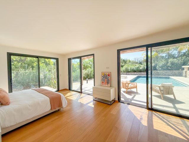 Maison &agrave; vendre - 7 pi&egrave;ces - 250 m2 - La Croix Valmer - 83 - PROVENCE-ALPES-COTE-D-AZUR