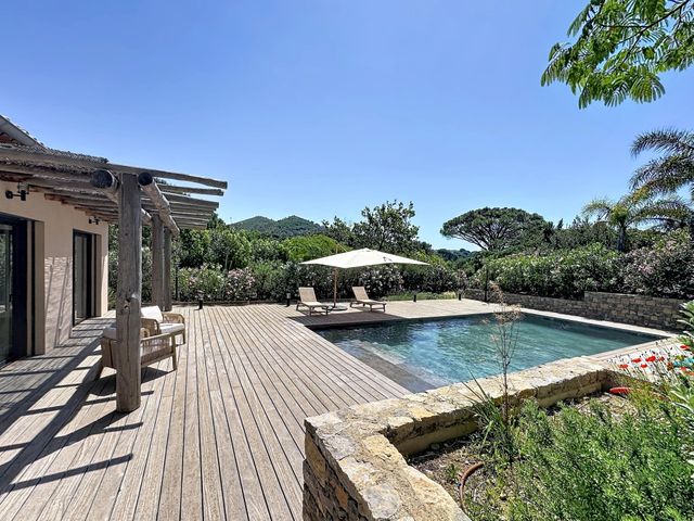 Maison &agrave; vendre - 7 pi&egrave;ces - 250 m2 - La Croix Valmer - 83 - PROVENCE-ALPES-COTE-D-AZUR