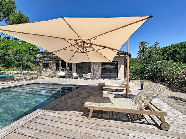 Maison &agrave; vendre - 7 pi&egrave;ces - 250 m2 - La Croix Valmer - 83 - PROVENCE-ALPES-COTE-D-AZUR