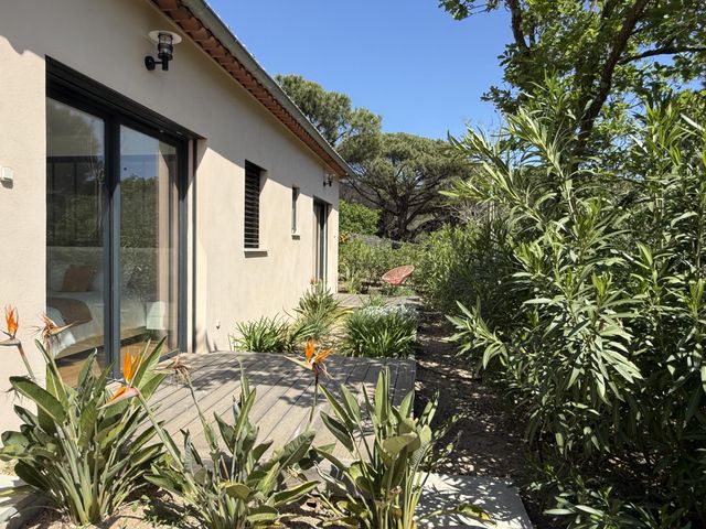 Maison &agrave; vendre - 7 pi&egrave;ces - 250 m2 - La Croix Valmer - 83 - PROVENCE-ALPES-COTE-D-AZUR