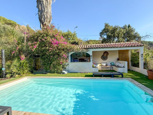 Maison &agrave; vendre - 5 pi&egrave;ces - 122 m2 - Cavalaire Sur Mer - 83 - PROVENCE-ALPES-COTE-D-AZUR