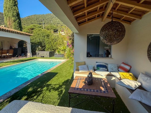 Maison &agrave; vendre - 5 pi&egrave;ces - 122 m2 - Cavalaire Sur Mer - 83 - PROVENCE-ALPES-COTE-D-AZUR