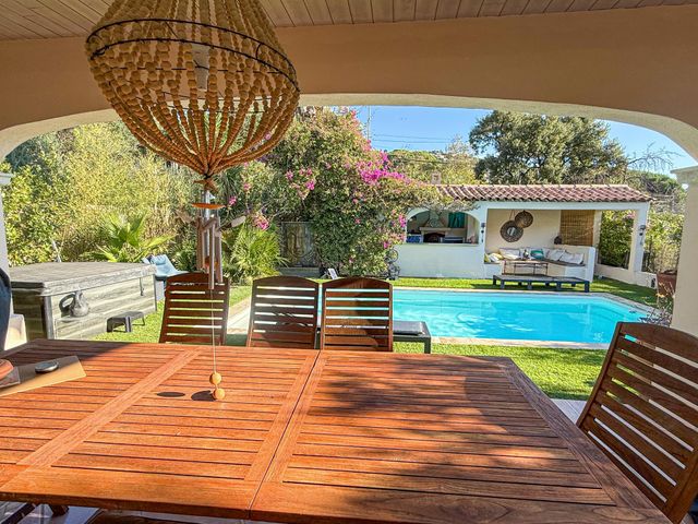 Maison &agrave; vendre - 5 pi&egrave;ces - 122 m2 - Cavalaire Sur Mer - 83 - PROVENCE-ALPES-COTE-D-AZUR