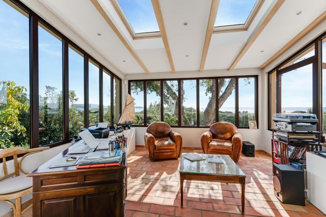 Maison &agrave; vendre - 5 pi&egrave;ces - 173 m2 - Cavalaire Sur Mer - 83 - PROVENCE-ALPES-COTE-D-AZUR