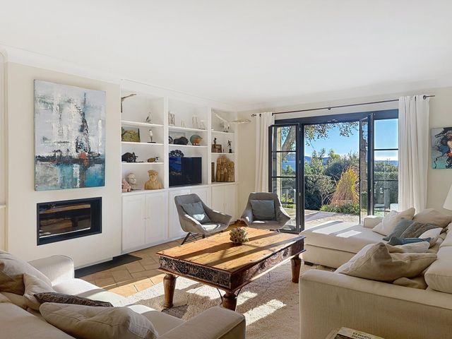 Maison &agrave; vendre - 5 pi&egrave;ces - 173 m2 - Cavalaire Sur Mer - 83 - PROVENCE-ALPES-COTE-D-AZUR