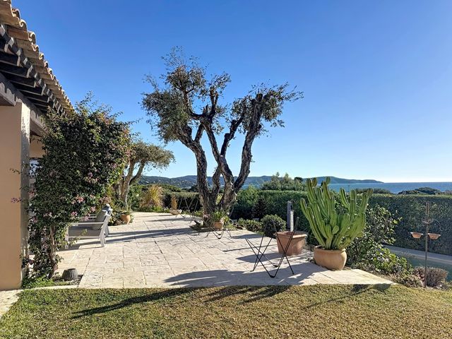 Maison &agrave; vendre - 5 pi&egrave;ces - 173 m2 - Cavalaire Sur Mer - 83 - PROVENCE-ALPES-COTE-D-AZUR