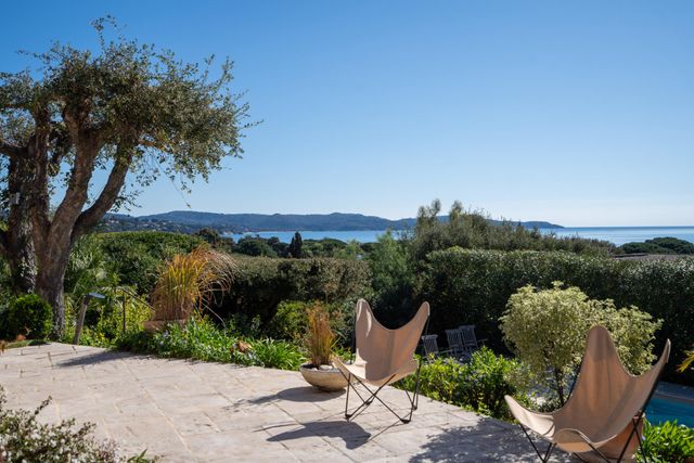 Maison &agrave; vendre - 5 pi&egrave;ces - 173 m2 - Cavalaire Sur Mer - 83 - PROVENCE-ALPES-COTE-D-AZUR