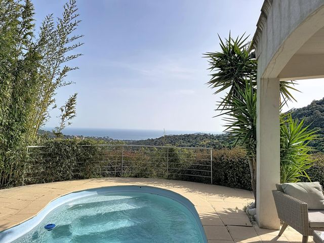 Maison &agrave; vendre - 5 pi&egrave;ces - 110 m2 - Cavalaire Sur Mer - 83 - PROVENCE-ALPES-COTE-D-AZUR