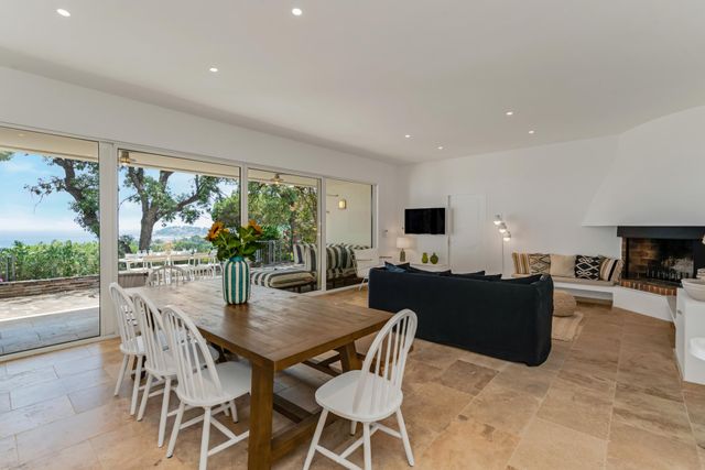 Maison &agrave; vendre - 7 pi&egrave;ces - 150 m2 - Cavalaire Sur Mer - 83 - PROVENCE-ALPES-COTE-D-AZUR