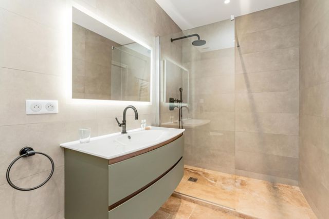 Maison &agrave; vendre - 7 pi&egrave;ces - 150 m2 - Cavalaire Sur Mer - 83 - PROVENCE-ALPES-COTE-D-AZUR