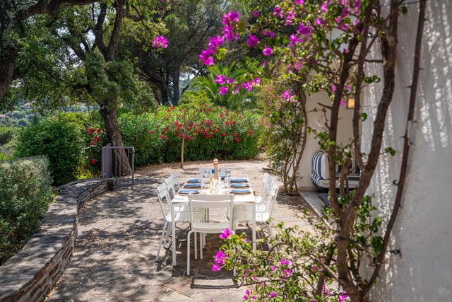 Maison &agrave; vendre - 7 pi&egrave;ces - 150 m2 - Cavalaire Sur Mer - 83 - PROVENCE-ALPES-COTE-D-AZUR