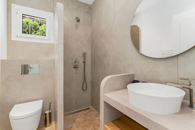 Maison &agrave; vendre - 7 pi&egrave;ces - 150 m2 - Cavalaire Sur Mer - 83 - PROVENCE-ALPES-COTE-D-AZUR