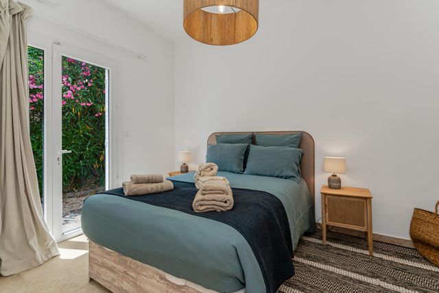 Maison &agrave; vendre - 7 pi&egrave;ces - 150 m2 - Cavalaire Sur Mer - 83 - PROVENCE-ALPES-COTE-D-AZUR