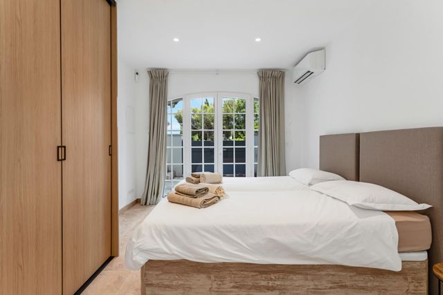 Maison &agrave; vendre - 7 pi&egrave;ces - 150 m2 - Cavalaire Sur Mer - 83 - PROVENCE-ALPES-COTE-D-AZUR